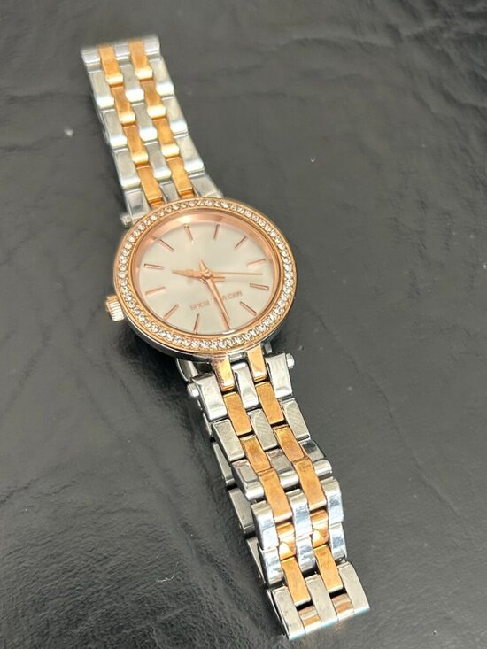 Michael Kors MK3298 Petite Darci Two-Tone Watch Crystal Bezel New Battery 7.5\